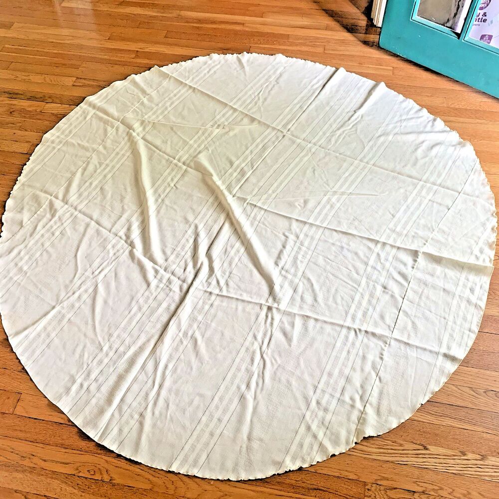 Vintage Large Round Tablecloth – 68” Diameter – Off-White / Cream Cotton Blend